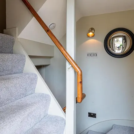 Tram Lane Cottage * Kirkby Lonsdale