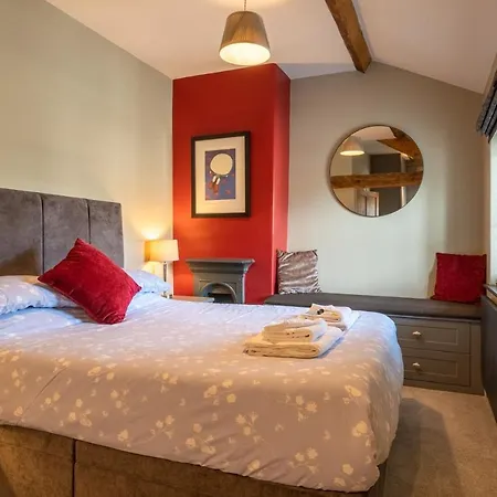 Tram Lane Cottage * Kirkby Lonsdale
